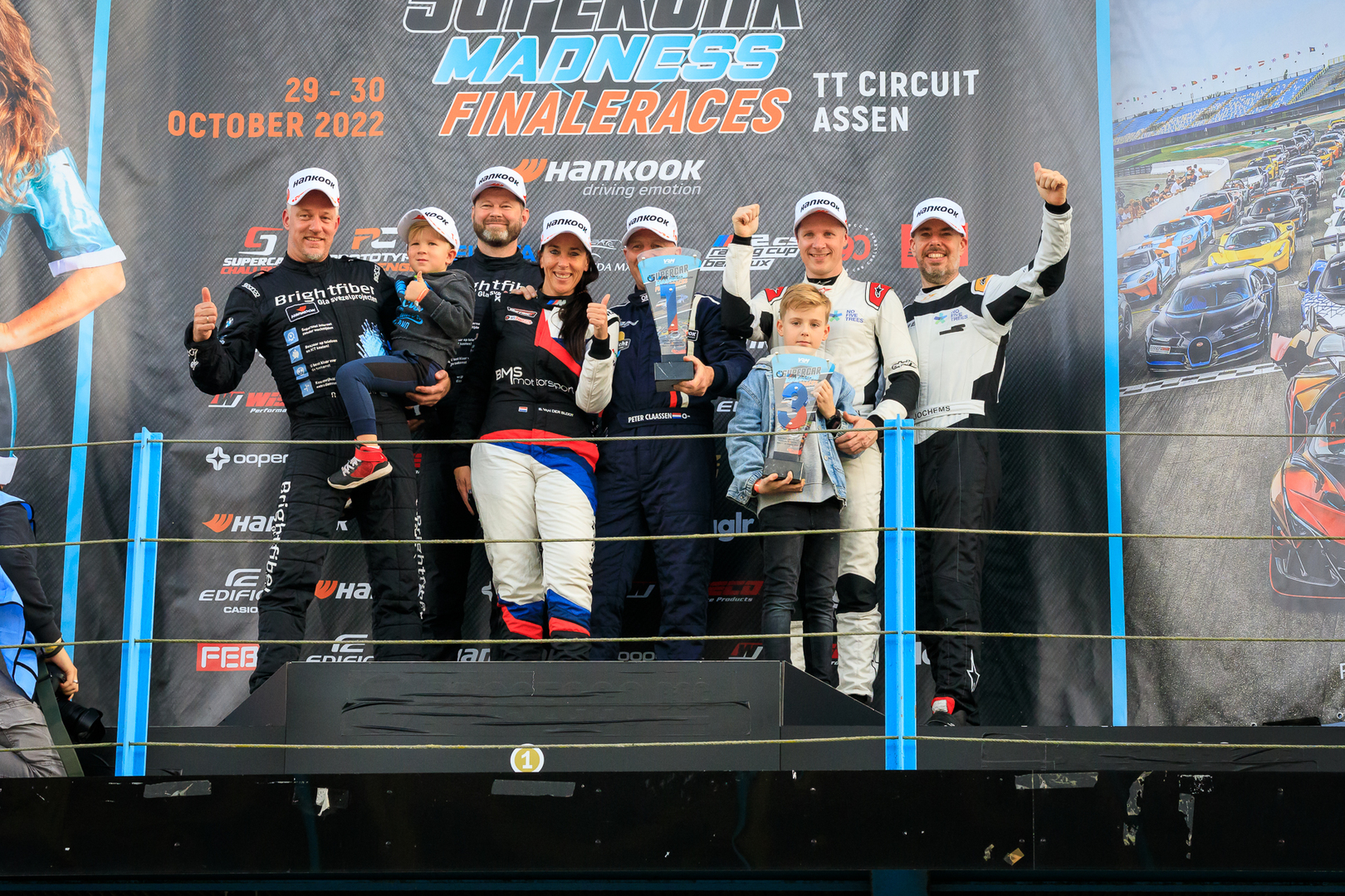 Tien op een rij voor kampioen Maxime Oosten - BMW M2 CS Racing Cup Benelux
